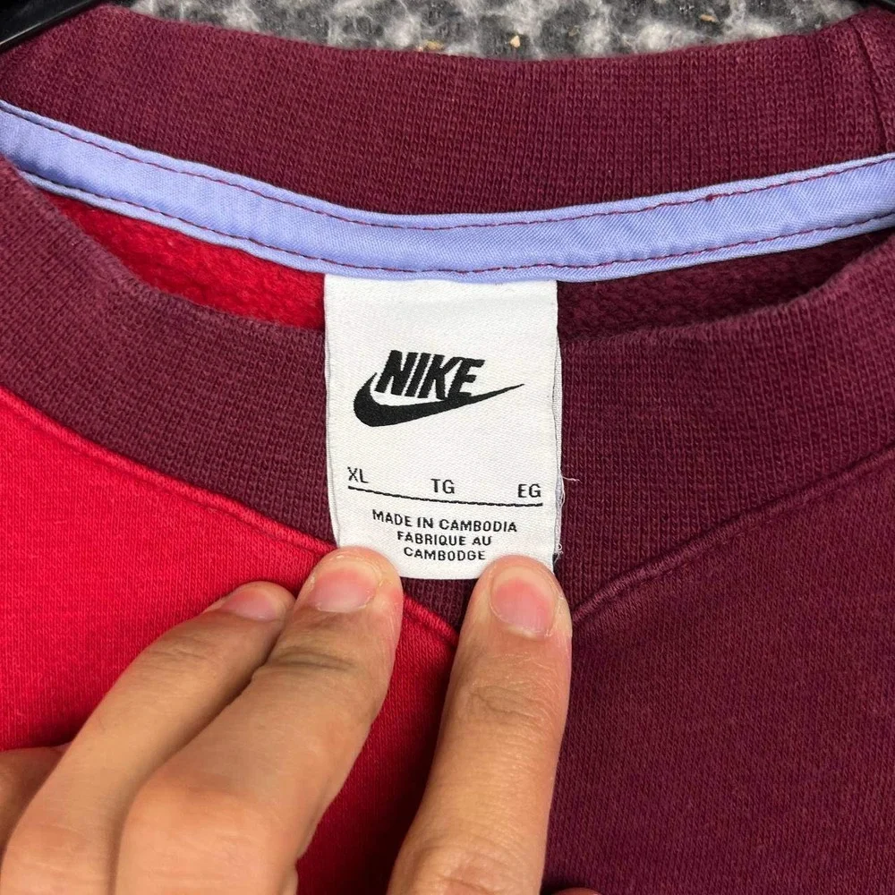 Nike Sweatshirt Women XL Colorblock Crewneck Red Blue Ribbon Sports BRS